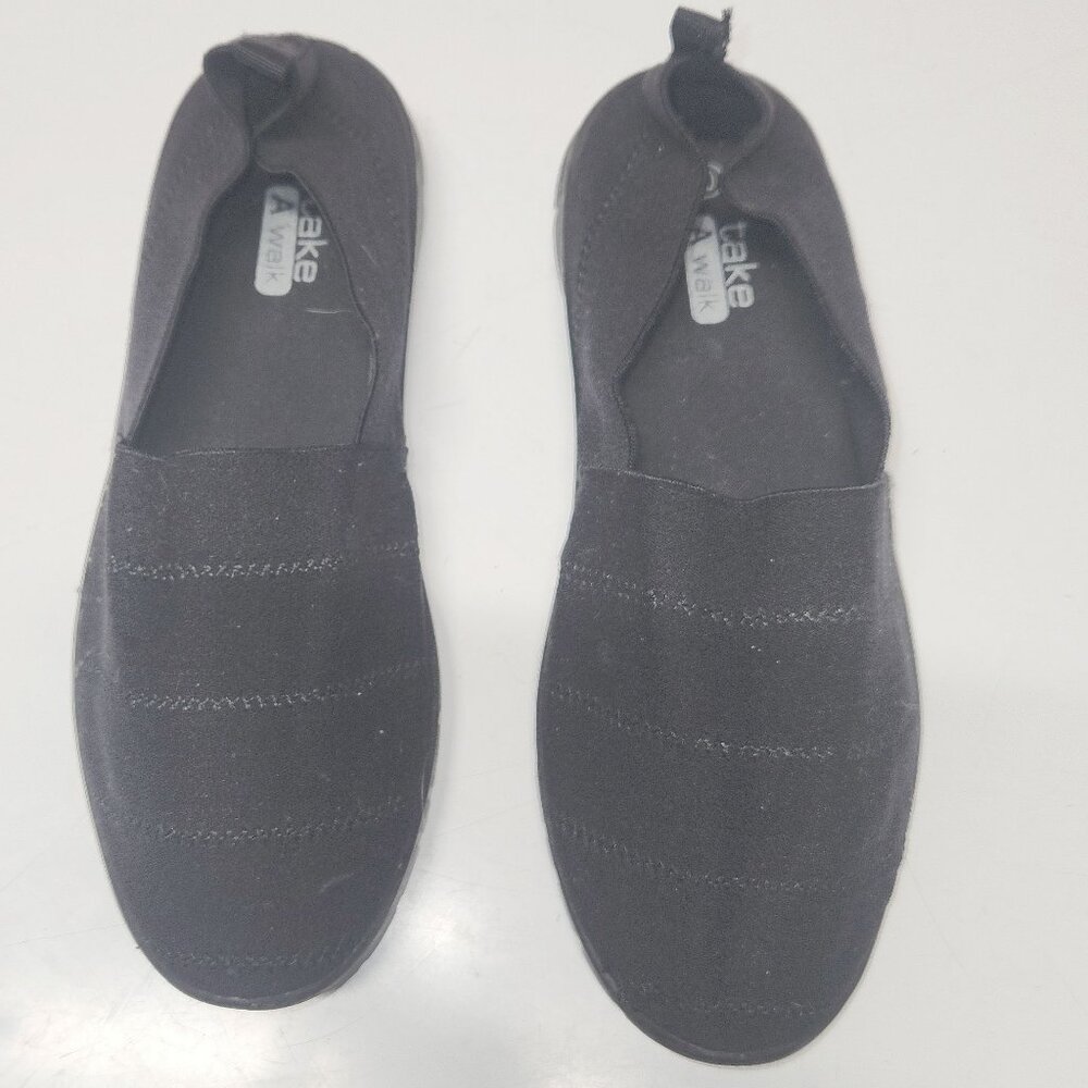 Take A Walk slip on flats, Black in size 10